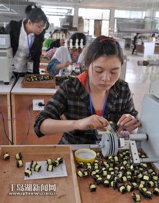 華久科技通訊設備產量翻番 創新驅動與產業升級的雙重奏